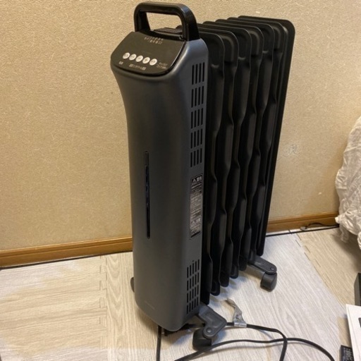 アイリスオーヤマ　オイルヒーター　8畳