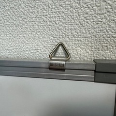 壁掛け式ホワイトボードの画像