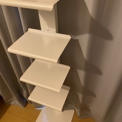 ■色：（ア）ホワイト、（イ）グレー ■サイズ：幅30奥行30高さ150cm ■重量：10kg ■素材：スチール（粉体塗装） ■イタリア製の画像