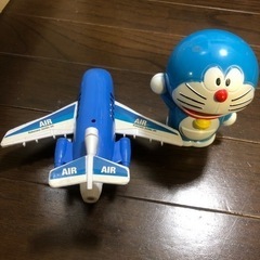 おもちゃ　車の画像