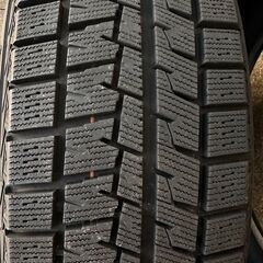 値下げしました　22年製スタッドレスタイヤ4本セット 使用１か月 セレナ、イスト、ウィッシュなど 195/60R16 昨年52000円で購入　清瀬駅近くの家に取りに来れる方