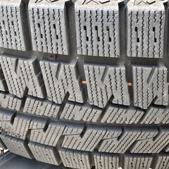 値下げしました　22年製スタッドレスタイヤ4本セット 使用１か月 セレナ、イスト、ウィッシュなど 195/60R16 昨年52000円で購入　清瀬駅近くの家に取りに来れる方