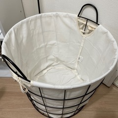 ニトリ　洗濯カゴ　スチール　ワイヤー　バスケットの画像