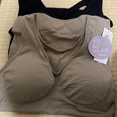 カップ付き補正タンクトップ(未使用)2枚