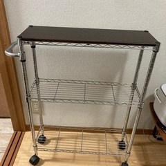 キャスター　茶色　3段