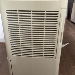 お値下げ！【2011年製】トヨトミ　除湿機の画像