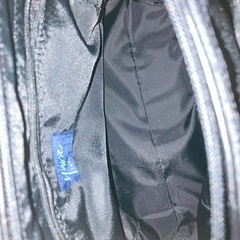 黒のバッグの画像