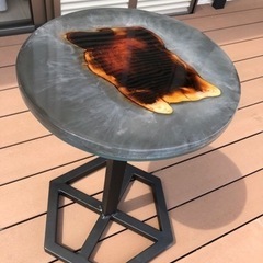 レジンサイドテーブルの画像