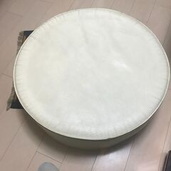 イタリア製本革使用。日本製円形ソファの画像