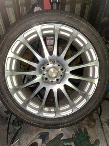 出品期間一カ月！225/45R18スタッドレスタイヤホイールセット！