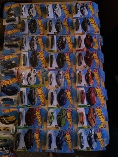 HW ホットウィール　30台