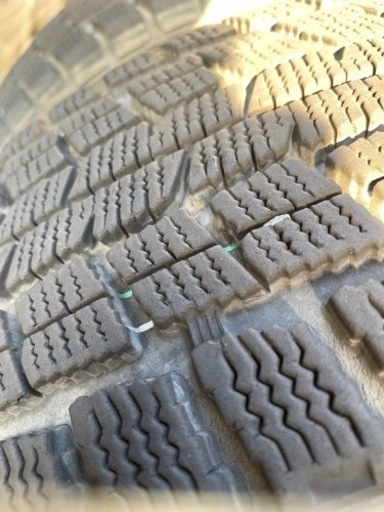 スタッドレスタイヤ　185/65/R15