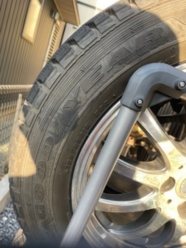 スタッドレスタイヤ　185/65/R15