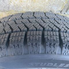 スタッドレスタイヤ　ブリザック VRX2　155/65R14　2022年製造　アルミホイール付きの画像