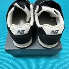 各2000円になります　ニューバランススニーカー　キッズの画像