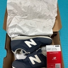 各2000円になります　ニューバランススニーカー　キッズの画像