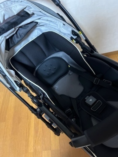 Aprica アップリカ ベビーカー　ラクーナビッテクッション レインカバー付き