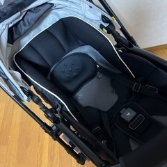Aprica アップリカ ベビーカー　ラクーナビッテクッション レインカバー付きの画像