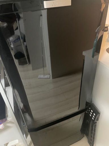 冷蔵庫　三菱ノンフロン冷凍冷蔵庫　MR-P15A-B形