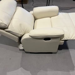 8万円で購入した新品未使用！寝心地抜群！リクライニングソファ！サロンなどにいかがですか？の画像
