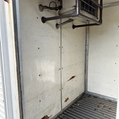 値下げしました！保冷車　トラック　荷台　箱車　車　自動車　部品の画像
