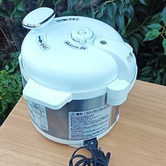 ★美品！2023年製！★LIVCETRA  電気圧力鍋 LPC-T1201の画像