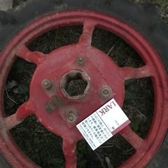 耕運機のタイヤ2本です。値下げしました。