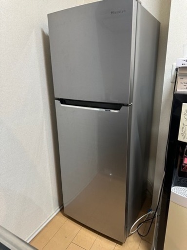 受渡し者決定‍♂️美品★ハイセンス2019年製2ドア冷凍冷蔵庫 HR-B2302 シルバー