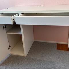 【決まりました】IKEA MICKE ミッケ　学習机の画像