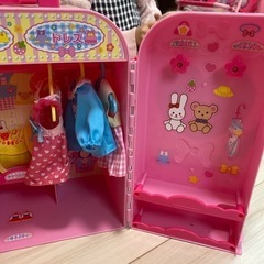 メルちゃんクローゼットの画像