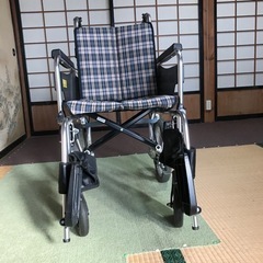 室内用車椅子　　60キロ前後の方なら、外のお散歩もできます。の画像