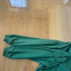 RODEO CROWNS緑色パーカーの画像