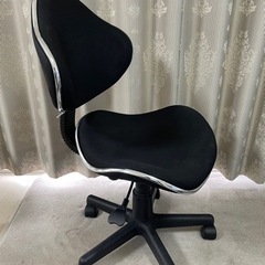 昇降可能デスクチェア