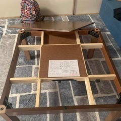 テーブル