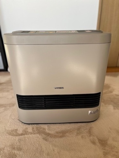 大型ファンヒーター 東芝製 東芝 蓄熱ファンヒーター SF-S203X (KN) 西新井の季節、空調家電