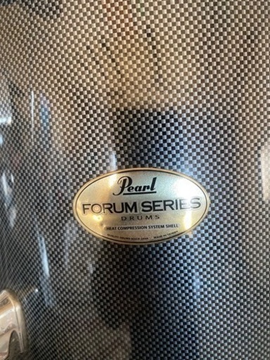 お話し中　Pearl ドラムセット　FORUM SERIES バンド