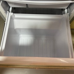 SHARP 冷蔵庫の画像