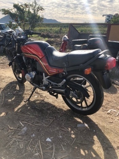 スズキ　GS250FW   書類付ベース車