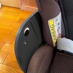Aprica ハイモデルチャイルドシート（破損、汚れあり）の画像