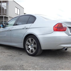 ■076★BMW　3シリーズ　320i（平成19年）★ディーラー車★スマートキー★プッシュスタート★本革★ポータブルＨＤＤナビ★ワンセグ★ＥＴＣ★ＭＴモード付★フォグ★パワーシート★シートヒーター★純正ＡＷ★の画像