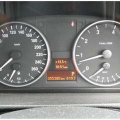 ■076★BMW　3シリーズ　320i（平成19年）★ディーラー車★スマートキー★プッシュスタート★本革★ポータブルＨＤＤナビ★ワンセグ★ＥＴＣ★ＭＴモード付★フォグ★パワーシート★シートヒーター★純正ＡＷ★の画像