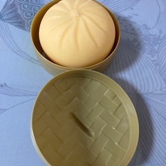💫 スクイーズ玩具 肉まん おもちゃ TPR素材 プッシュポップ 減圧おもちゃ 蒸し器付き 指スケ おもちゃ 減圧グッズ かわいい ストレス解消 握ってストレス発散 子供大人に適用の画像