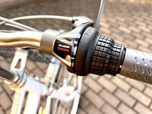 自転車　VENUS ホワイト　26インチ