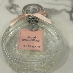 値下げしました。JILLSTUART香水    本物