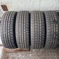 バリ山 DUNLOP ダンロップ WM02 215/70R16 スタッドレス タイヤ 2017年