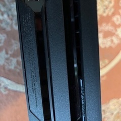 PS4 1TB 本体とコントローラー　+ゲーム1つ
