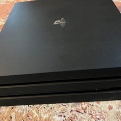 PS4 1TB 本体とコントローラー　+ゲーム1つ