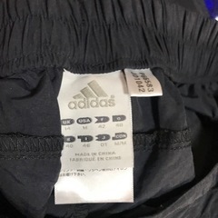 adidasレディースパンツの画像