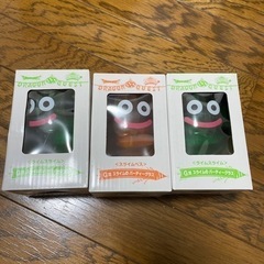 ドラクエ　スライムぬいぐるみとパーティグラスの画像