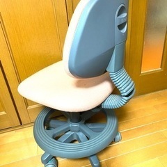 学習机用チェア(ITOKI)の画像